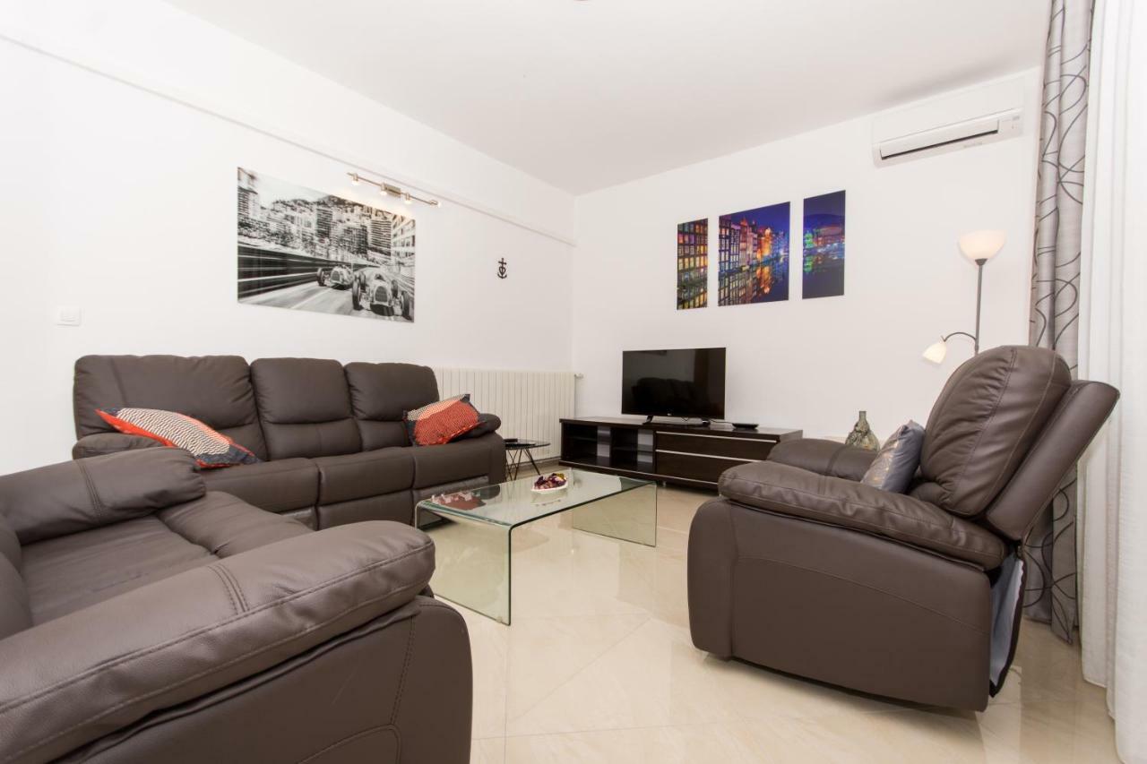 Holiday Home Ruzmarin Trogir Exterior foto