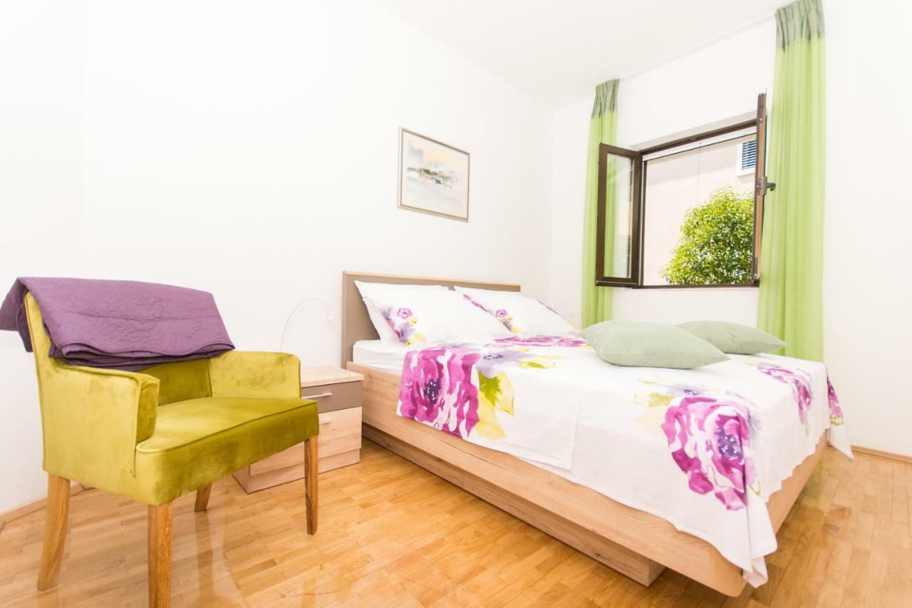 Holiday Home Ruzmarin Trogir Exterior foto